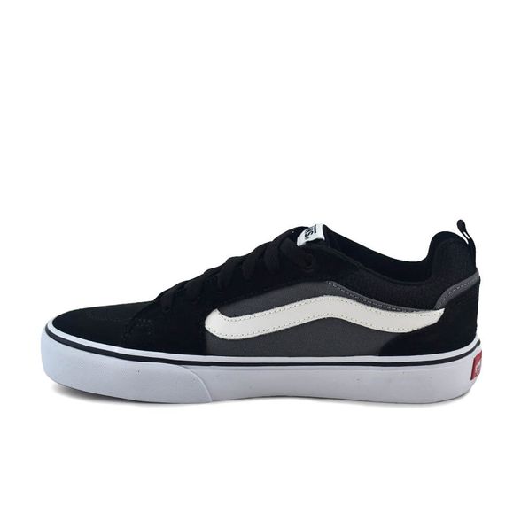 vans 8 vans 8